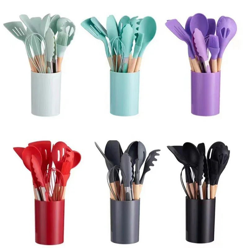 Conjunto Premium de Utensílios de Cozinha: 12 Peças em Silicone com Cabo de Madeira - Antiaderentes e Versáteis - Inclui Espátula, Pá, Batedores de Ovos e Mais - BDZ